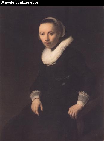 REMBRANDT Harmenszoon van Rijn Portrait of a young woman seated (mk33)